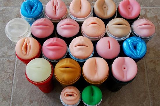 FleshLight или Tenga: какой мастурбатор выбрать?