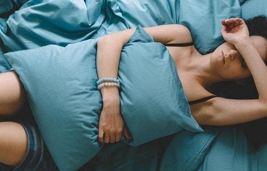 Почему возникает боль во время секса? Частые причины и способы решения 